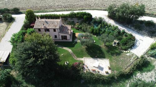 Villa Mauro — 4-Star Luxury Hotel in San Costanzo, Italy