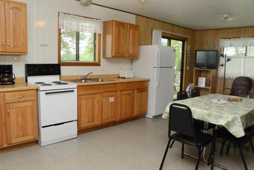Riverside Resort - photo 52