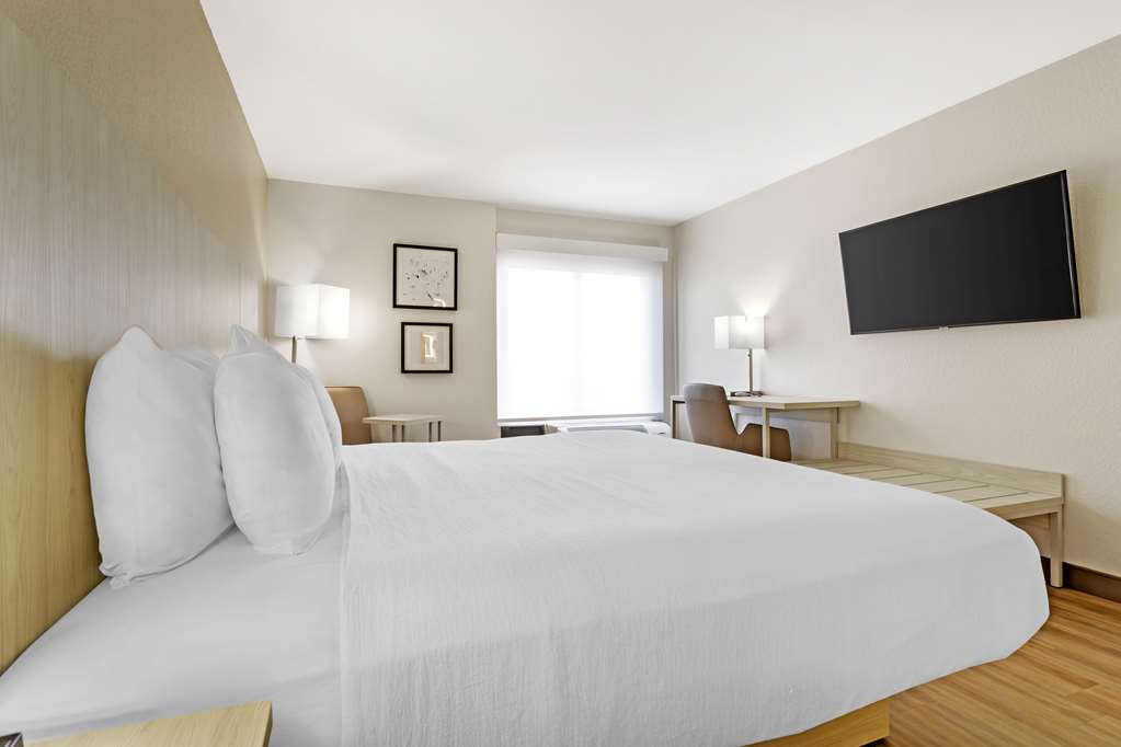 Best Western Plus Sugar Land Stafford - photo 26