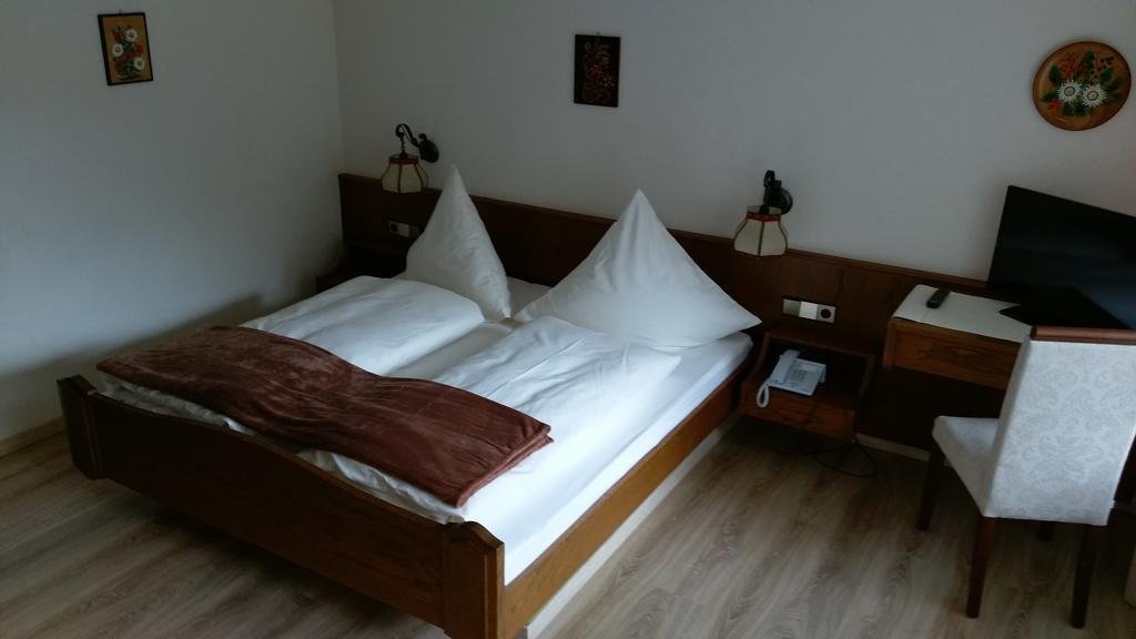 Hotel Restaurant Jägerhof — Unterreichenbach — photo 2