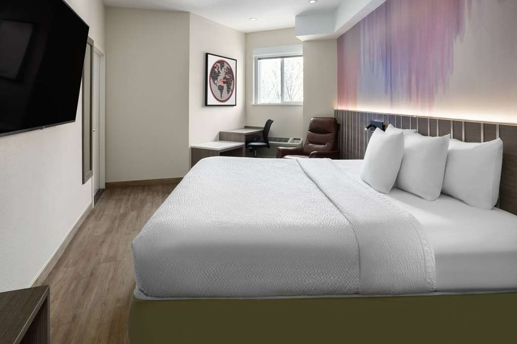 Ramada by Wyndham Bronx - photo 20