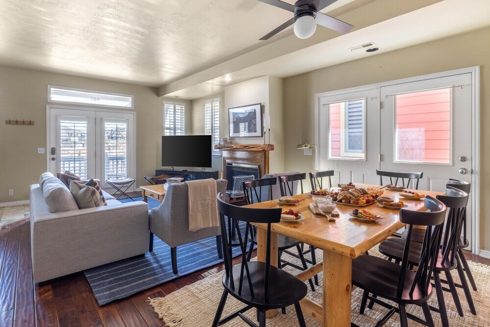 Silver Star by Avantstay Ideal Park City Location Close to Slopes Hot Tub - photo 15