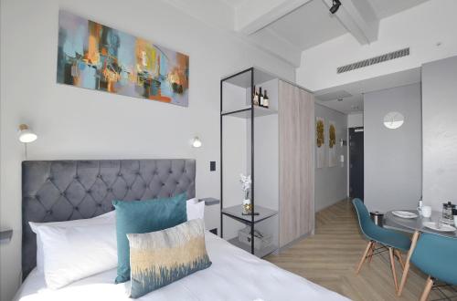 One Thibault Hotel Sea View Studio in Cape Town City Centre — 4-Star Luxury Hotel in Cape Town, South Africa