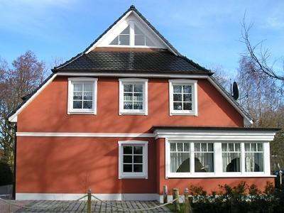 Glebbe 66 _ Hus Suennschien — 4-Star Luxury Hotel in Zingst, Germany