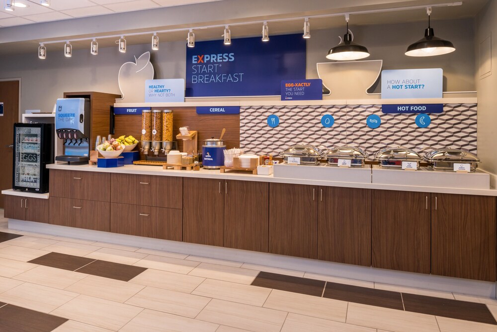 Holiday Inn Express Sierra Vista by IHG - photo 30
