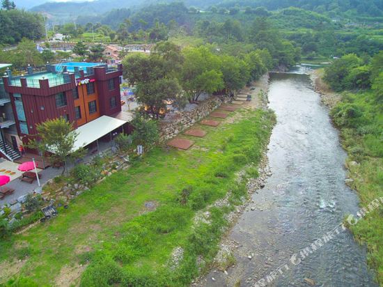 Yangpyeong Wind Makes Flower Pension — 4-Star Luxury Hotel in Yangp'yong, South Korea