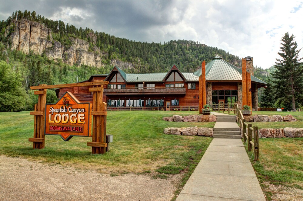 Spearfish Canyon Lodge - photo 2