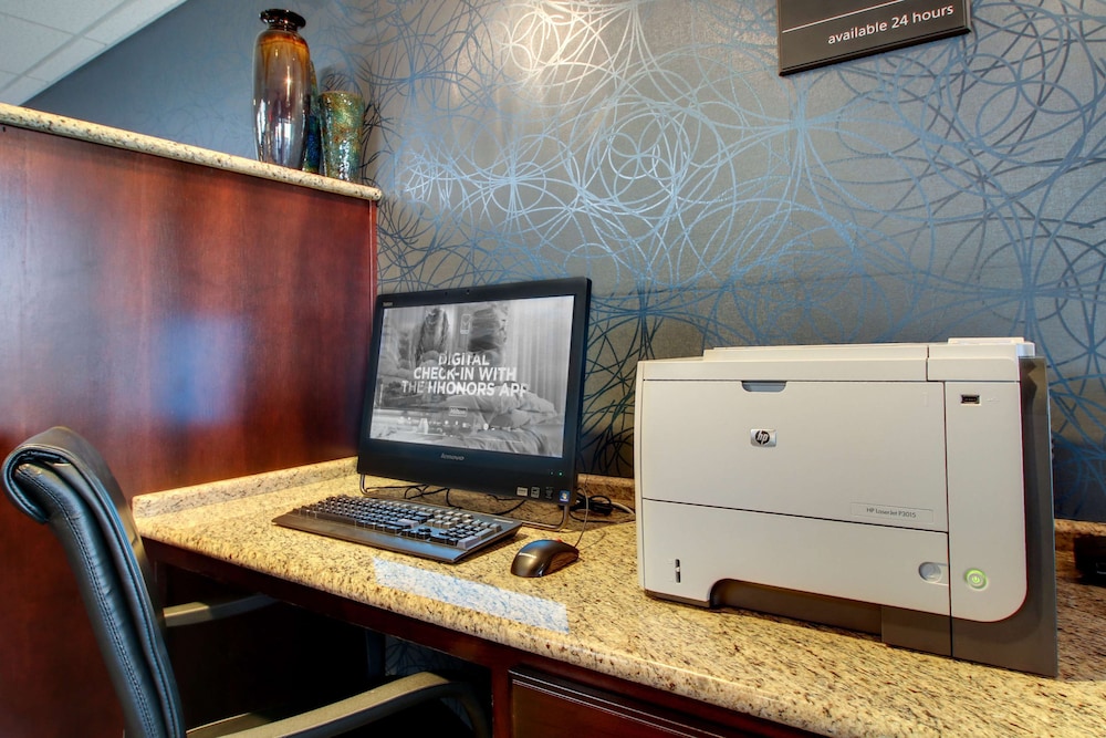 Hampton Inn Rolla - photo 39
