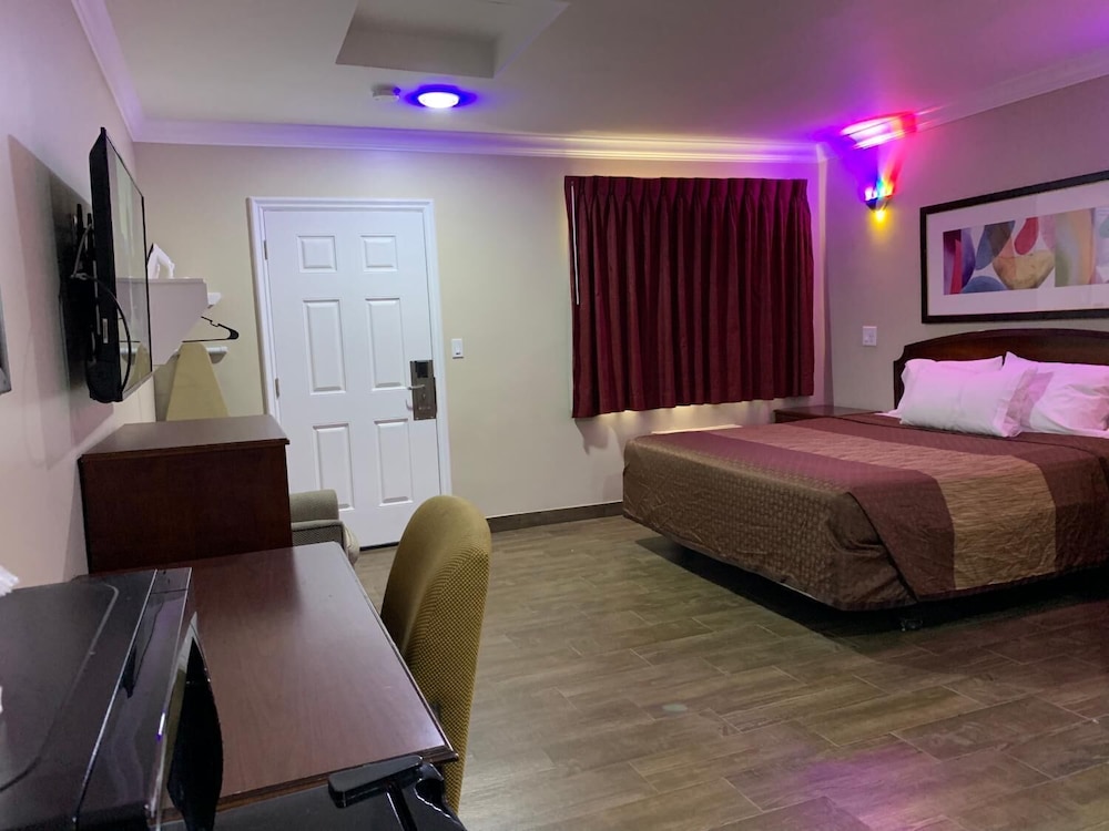 Mesa Motel - photo 26