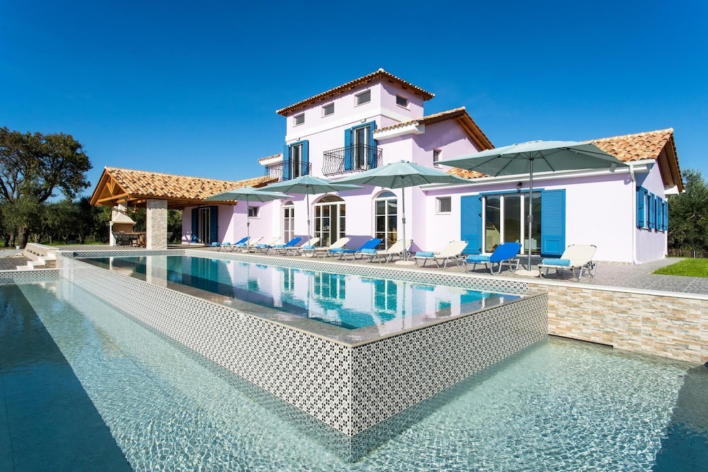 Aneli Villas Villa Alexandra — 4-Star Luxury Hotel in Zakynthos, Greece