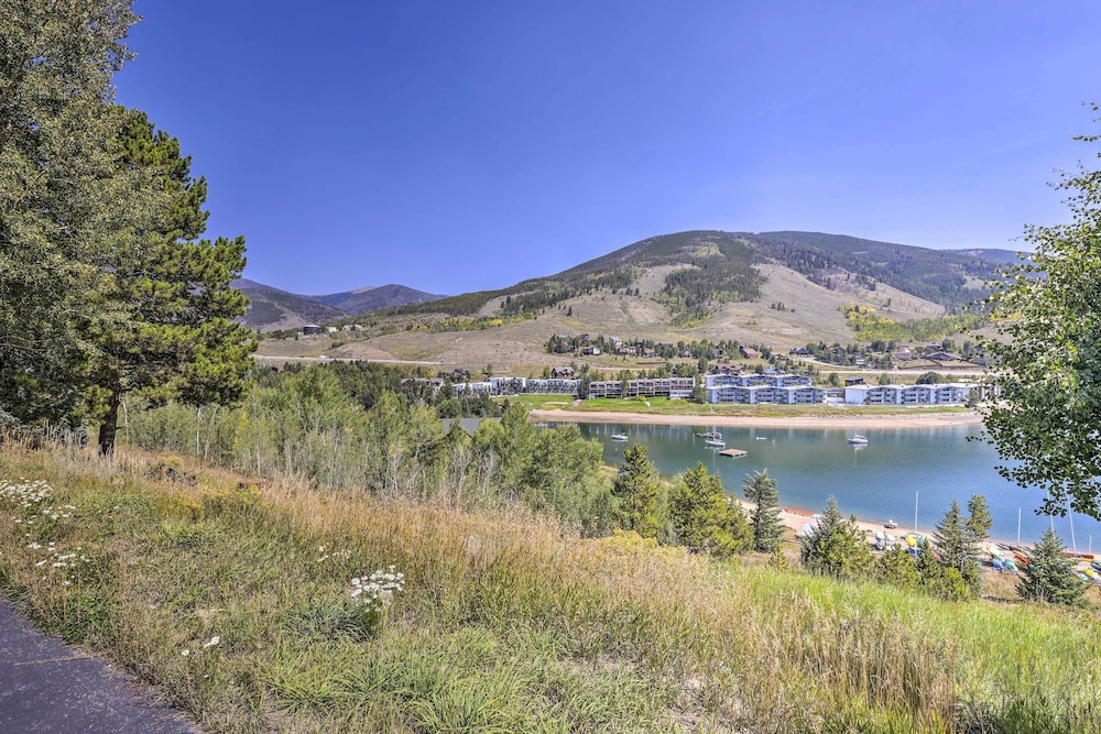 7 Mi To Ski Resort Dillon Condo with Mtn Views - photo 25