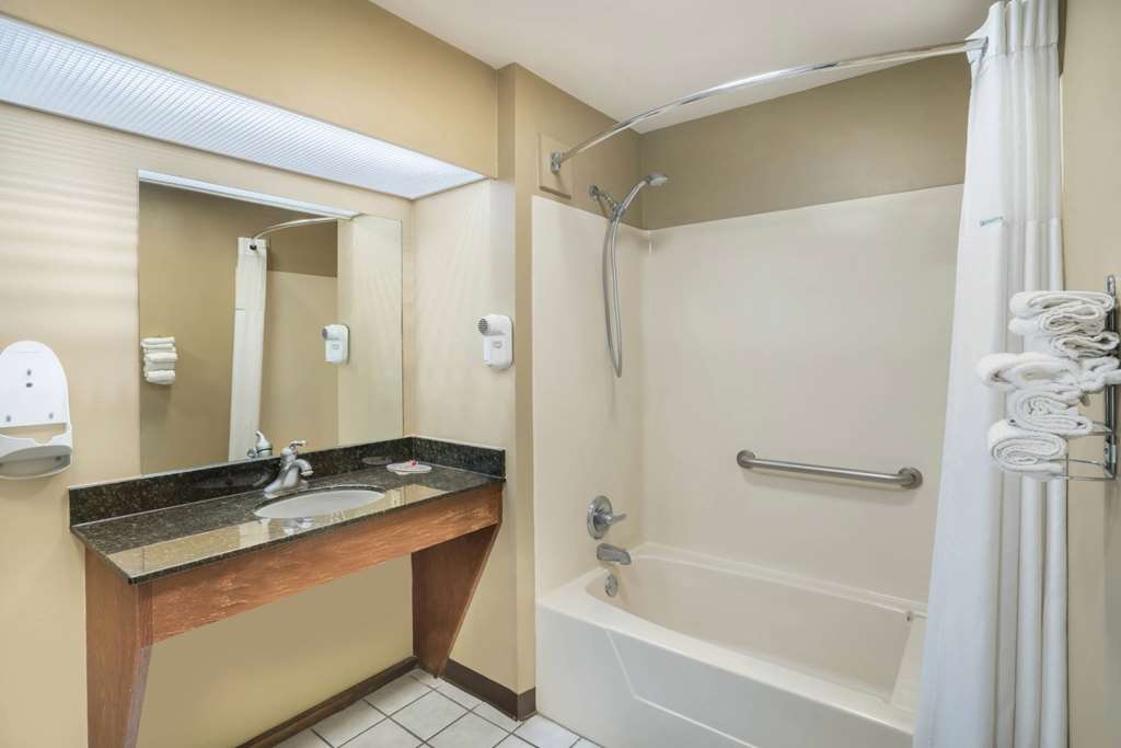 Baymont by Wyndham Prattville Montgomery - photo 19