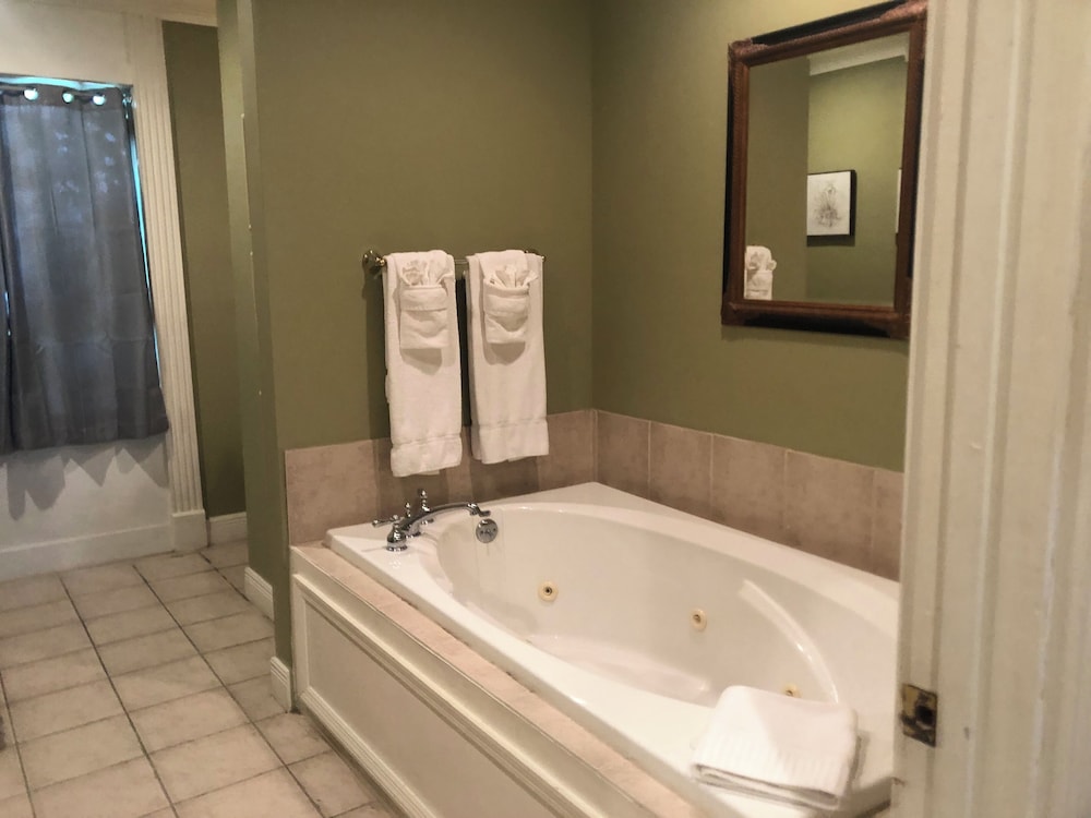 The Inn at Cedar Grove - photo 121