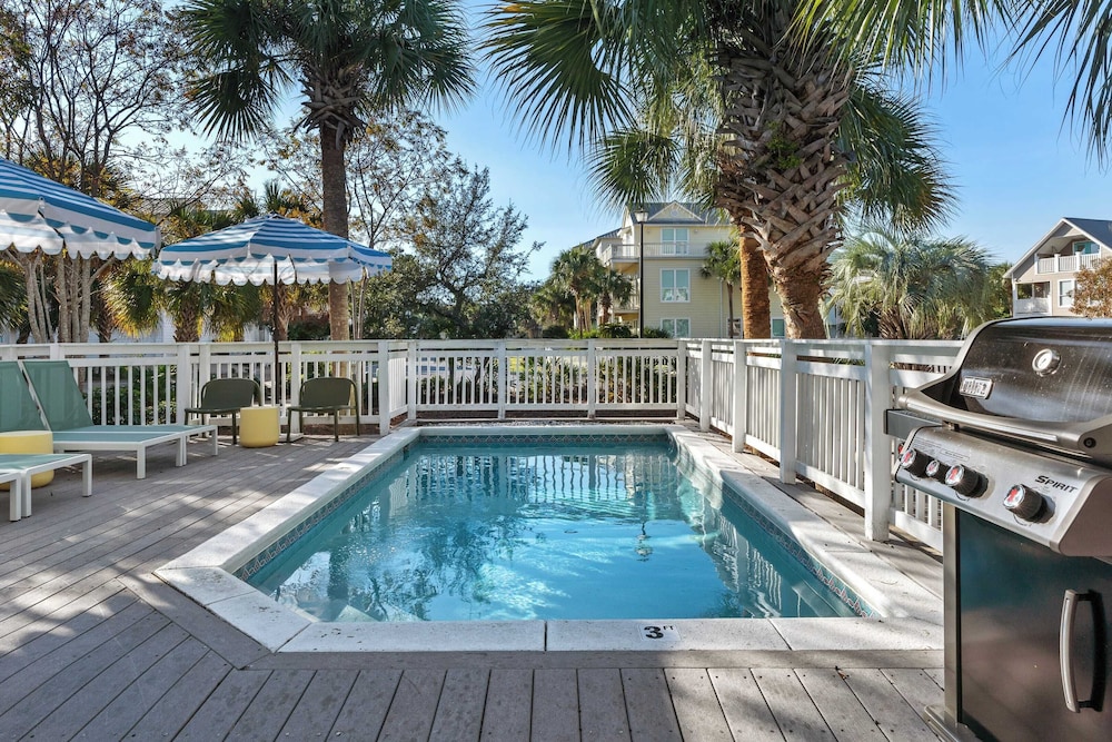 Steps to Beach Arcade Game Room Pool Hot Tub Calico Scallop by Avantstay - photo 65