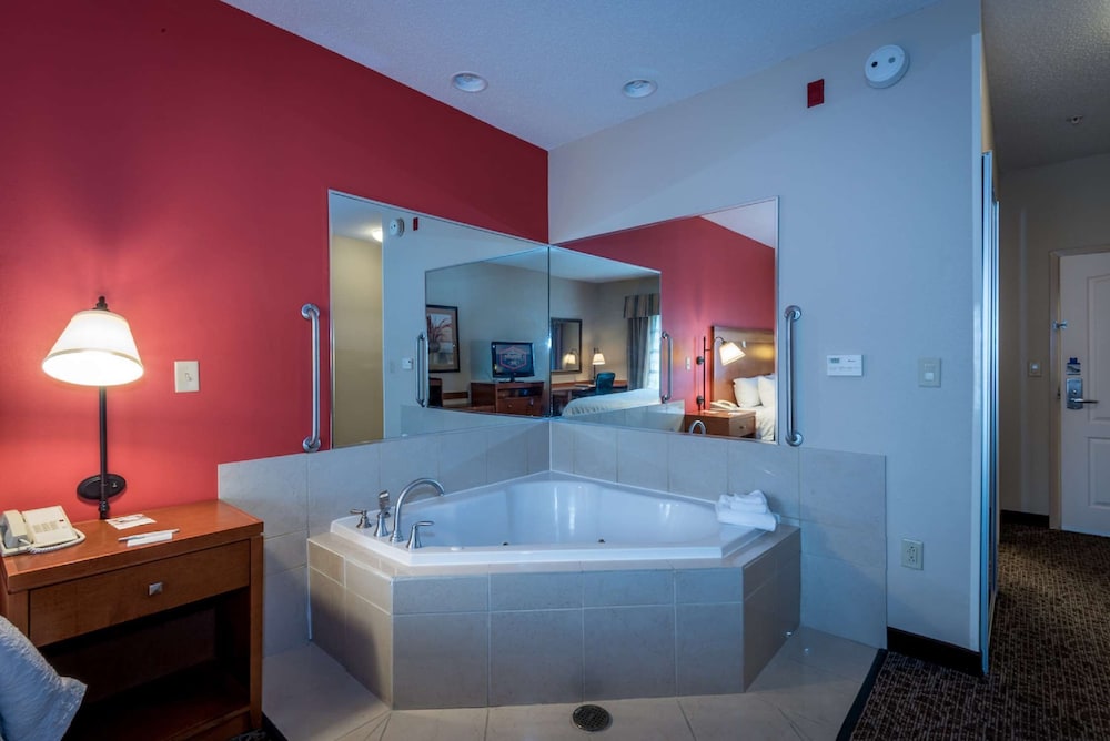 Hampton Inn Enterprise - photo 19