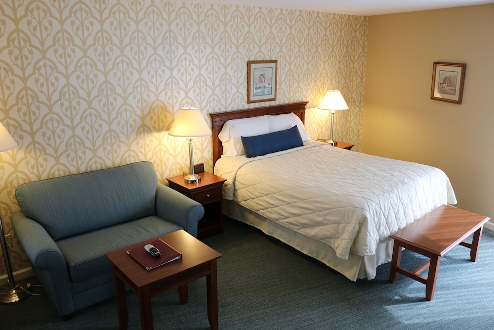 The Village Inn Harrisonburg - photo 18