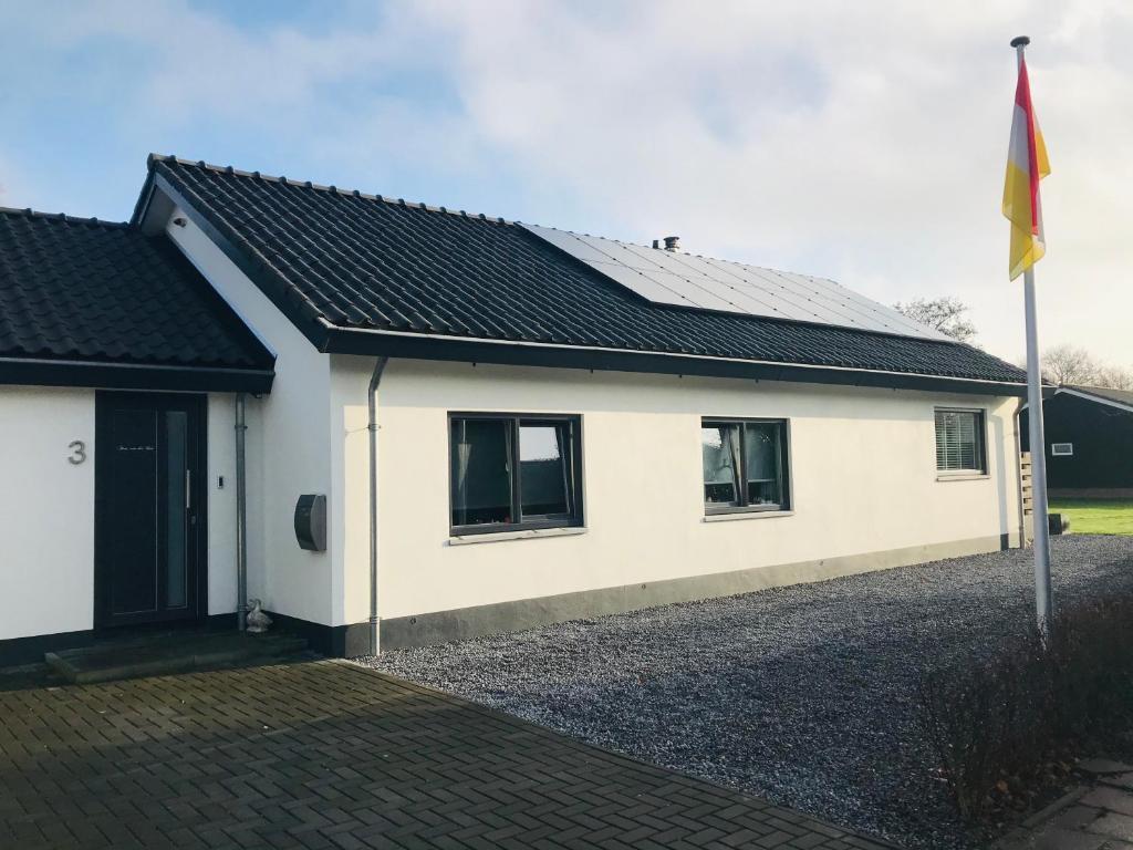 B&B Beach&Bos — 4-Star Luxury Hotel in Oostvoorne, Netherlands