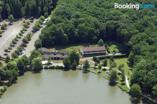 Hotel Restaurant des Lacs — Contrexeville — photo 2