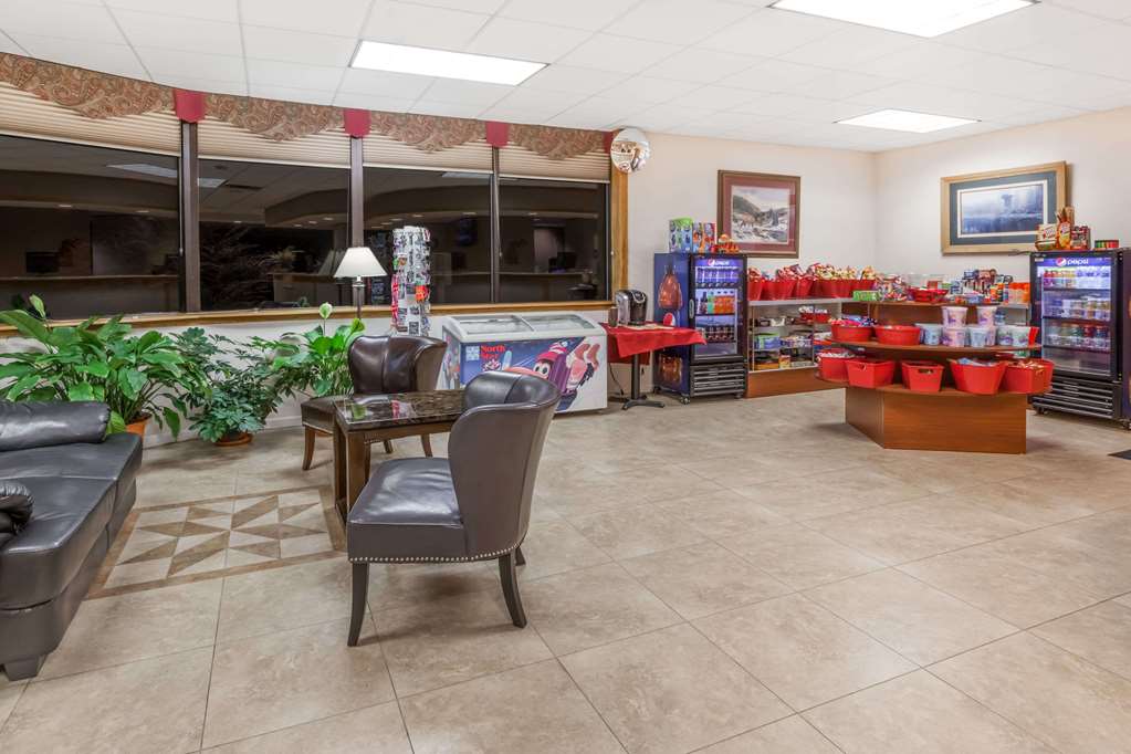 Ramada Hotel & Conference Center by Wyndham Grayling - photo 3