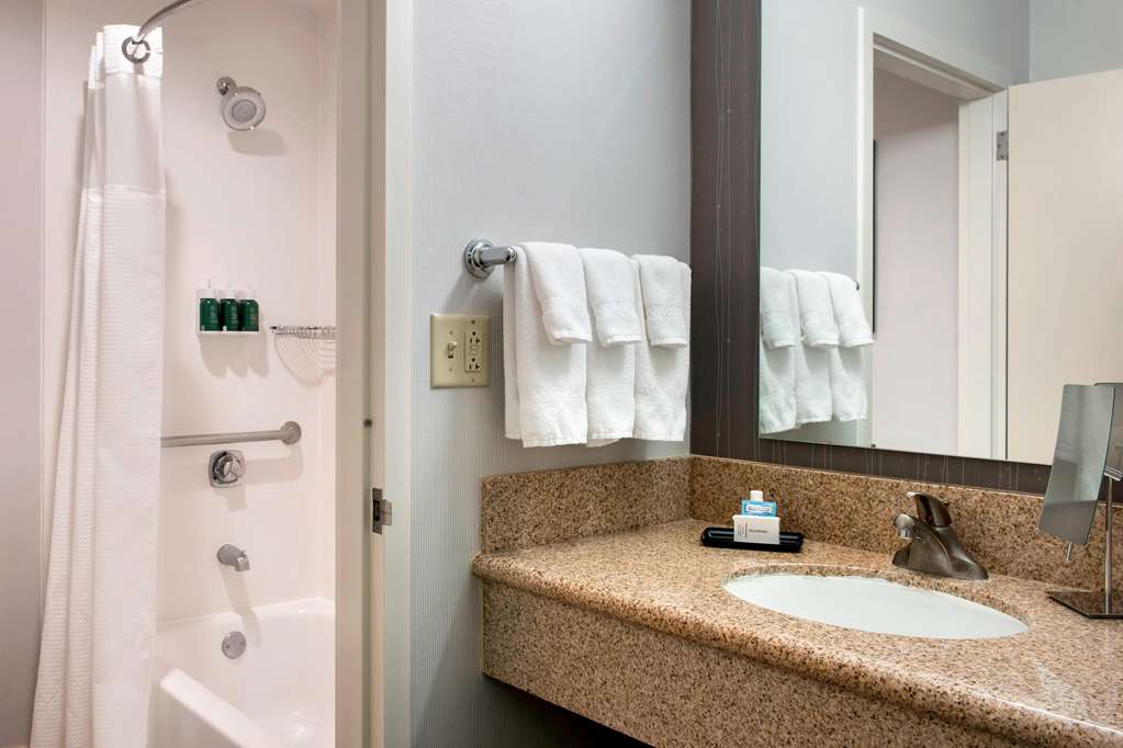 Sonesta Select Whippany Hanover - photo 15
