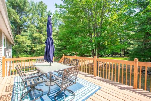 Spacious Leelanau home near the best of Michigan — 4-Star Luxury Hotel in Cedar City, United States