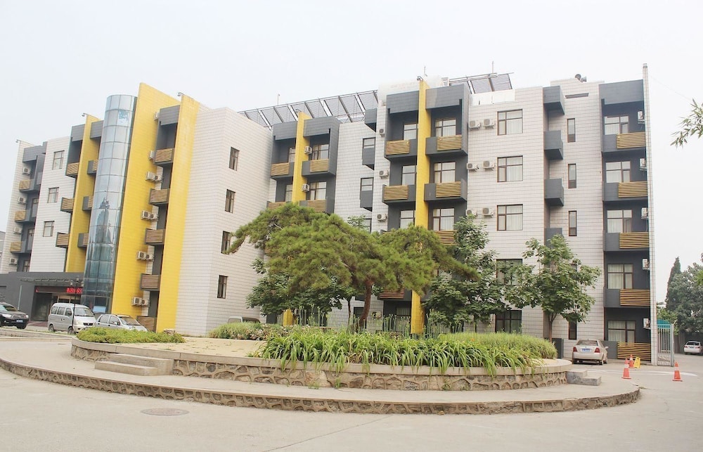 City Home - carbon neutral hotel in Baoding