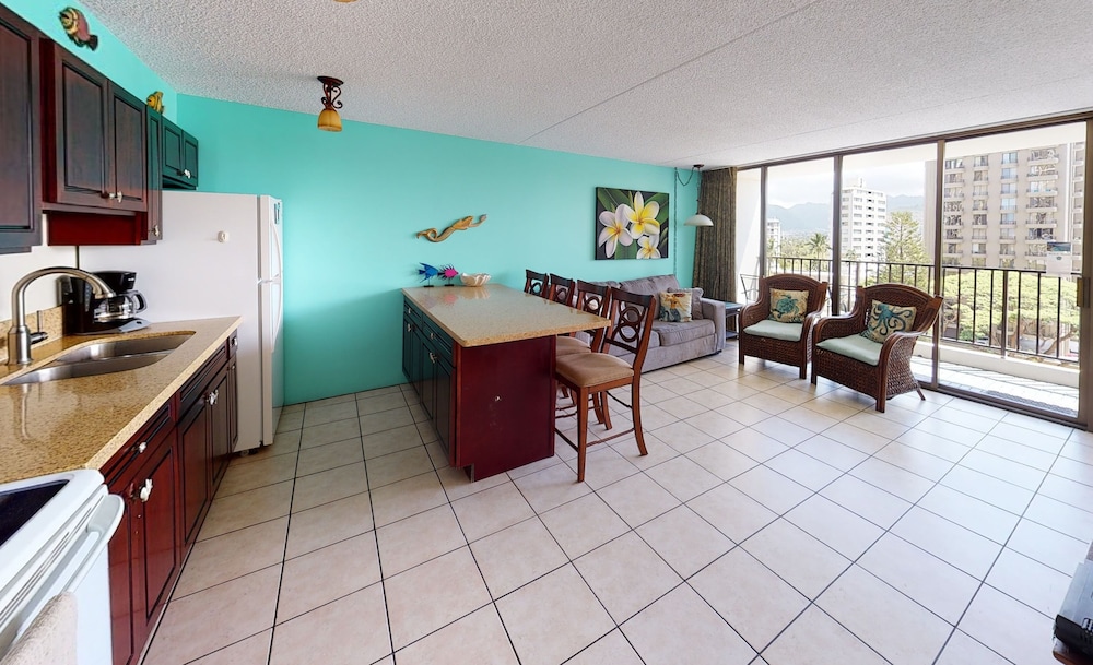 Waikiki Banyan High Level Condo with Private Lanai by Koko Resort Vacation Rentals - photo 42
