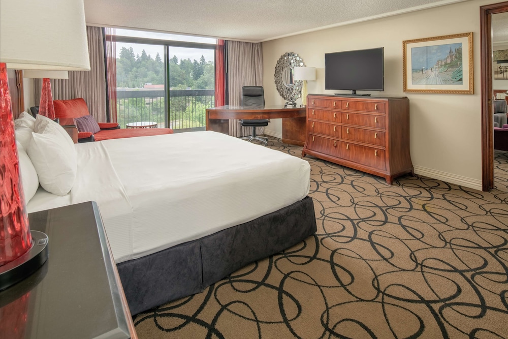 Hilton Bellevue - photo 6
