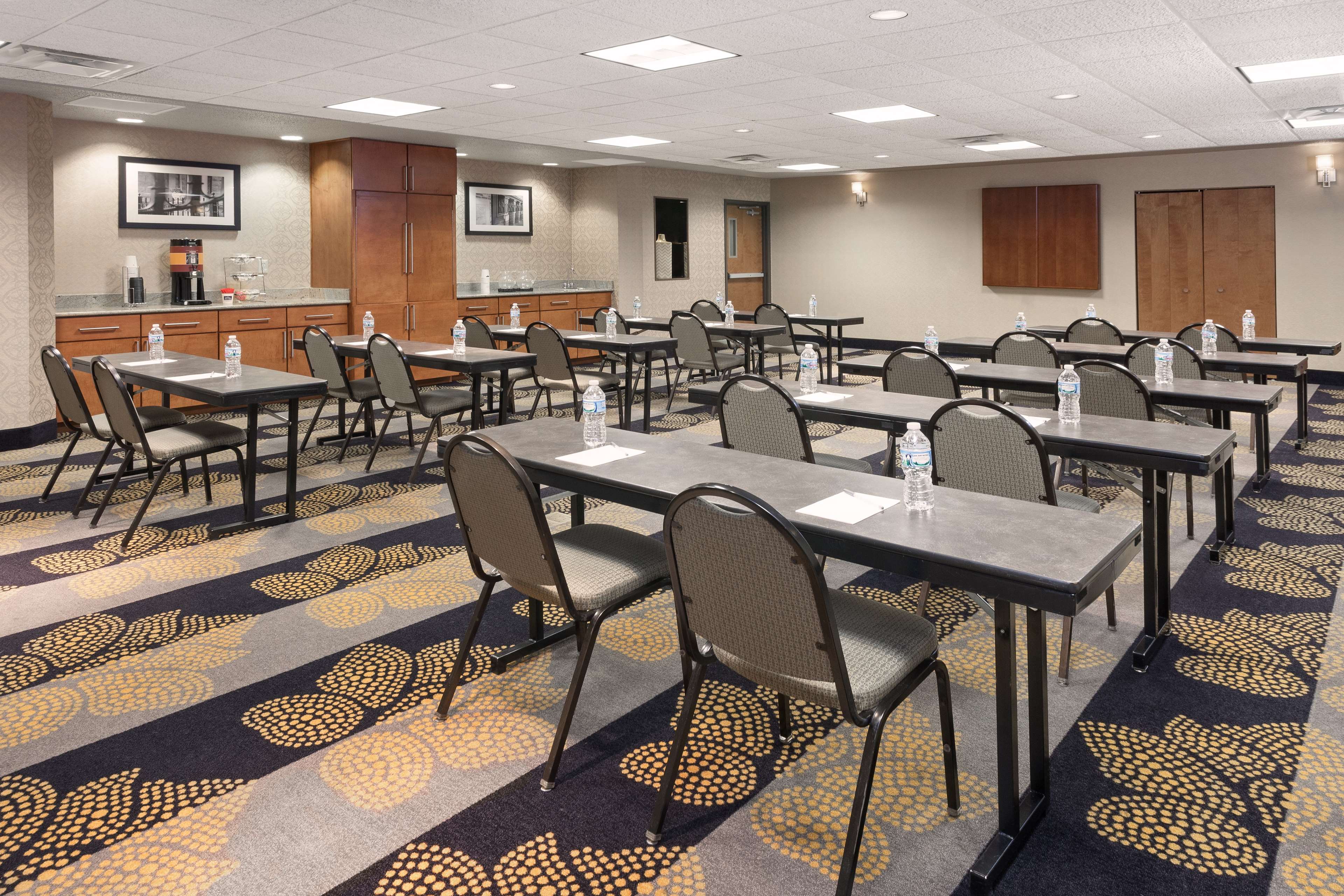 Hampton Inn & Suites Munster - photo 13
