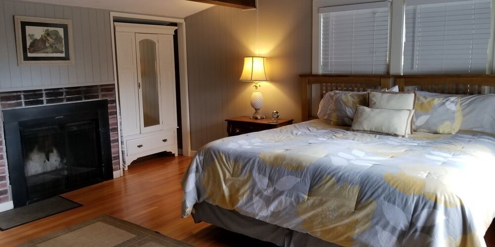 China Creek Cottages - photo 12
