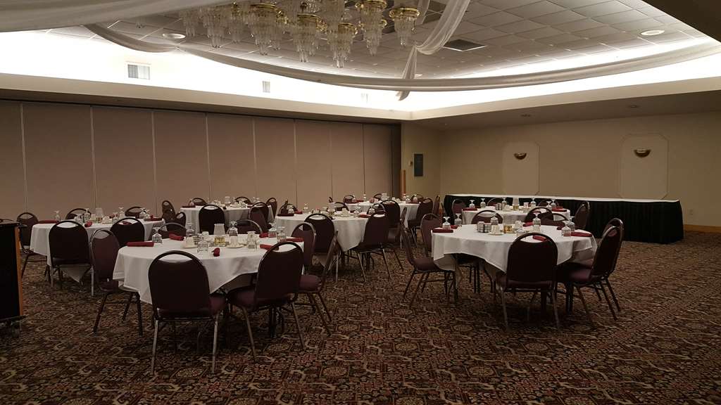 Americas Best Value Inn Chippewa Falls - photo 15