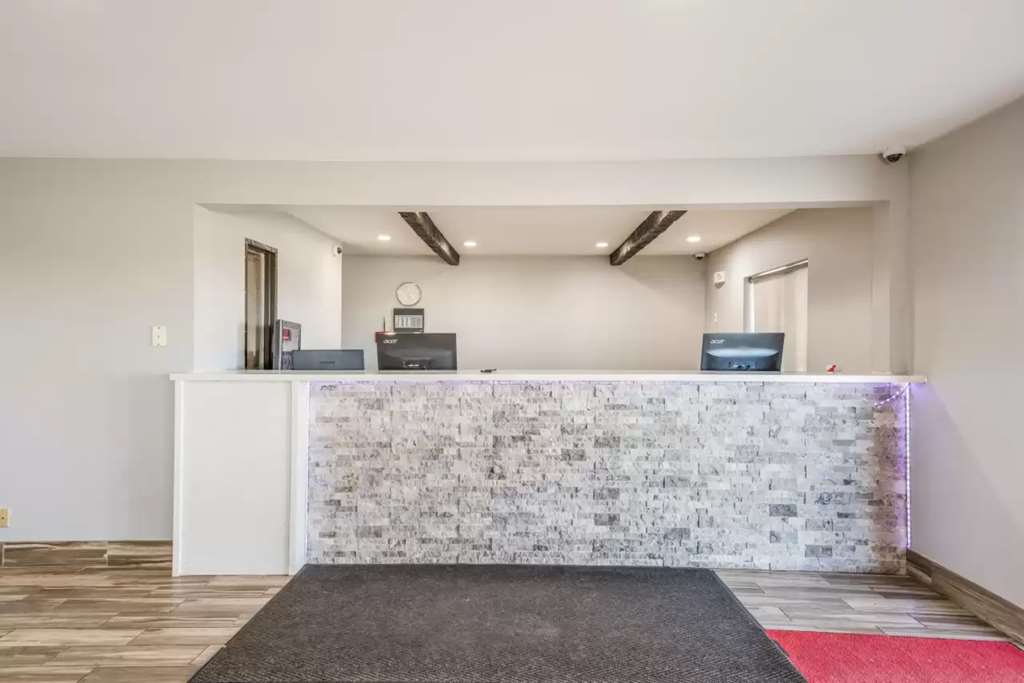 Des Moines Merle Hays Road WA - photo 5