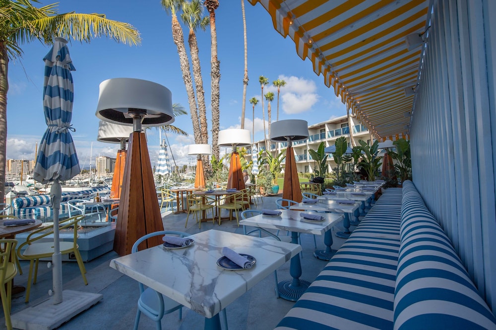 Marina del Rey Hotel - photo 36