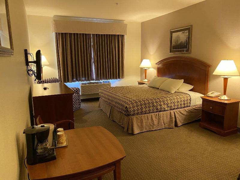 A Riverside Inn Travelodge by Wyndham - photo 37