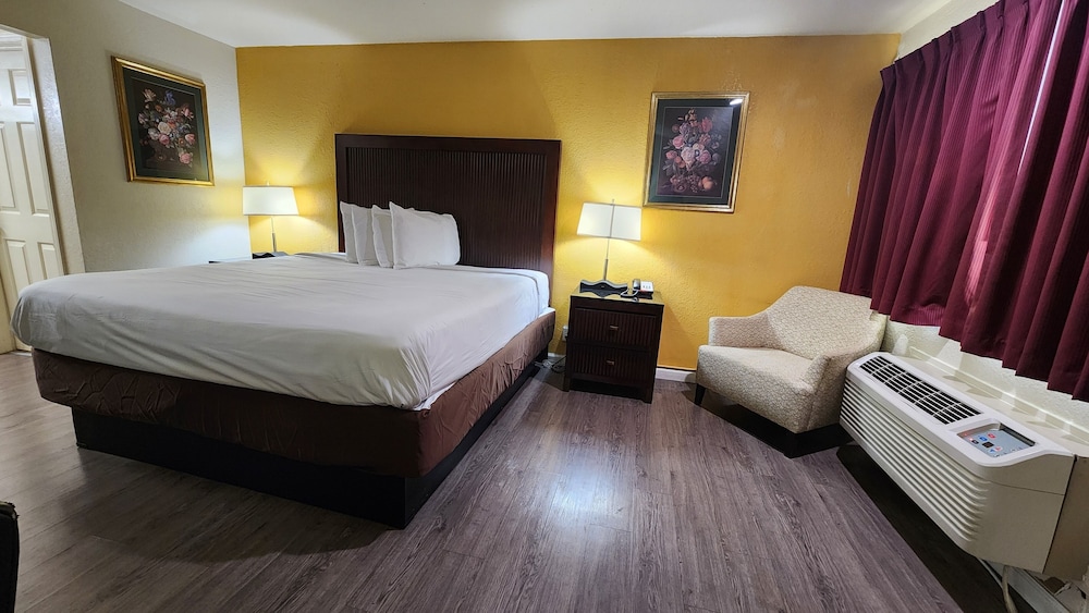 Mission Inn and Suites - photo 19