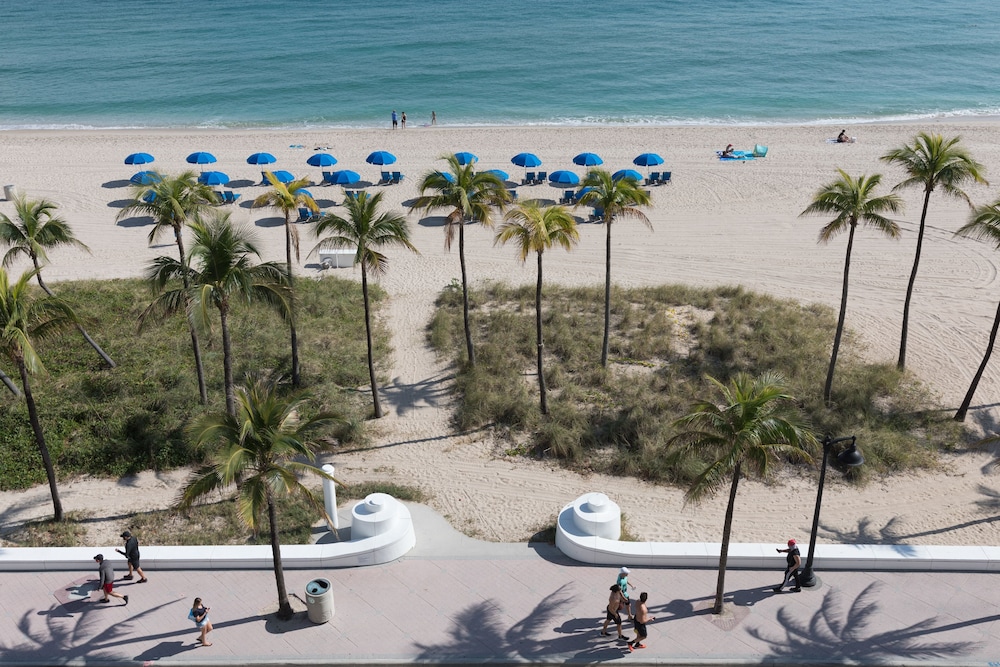 Hotel Maren Fort Lauderdale Beach Curio Collection by Hilton - photo 86