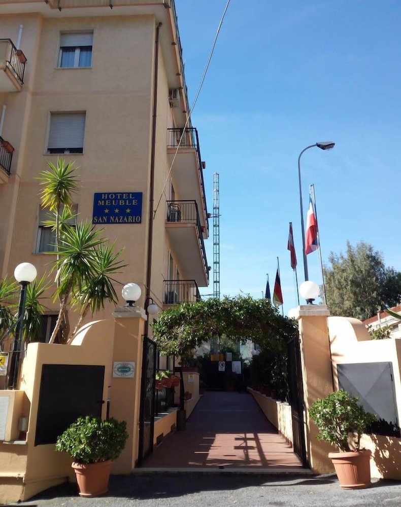 Hotel San Nazario — Varazze