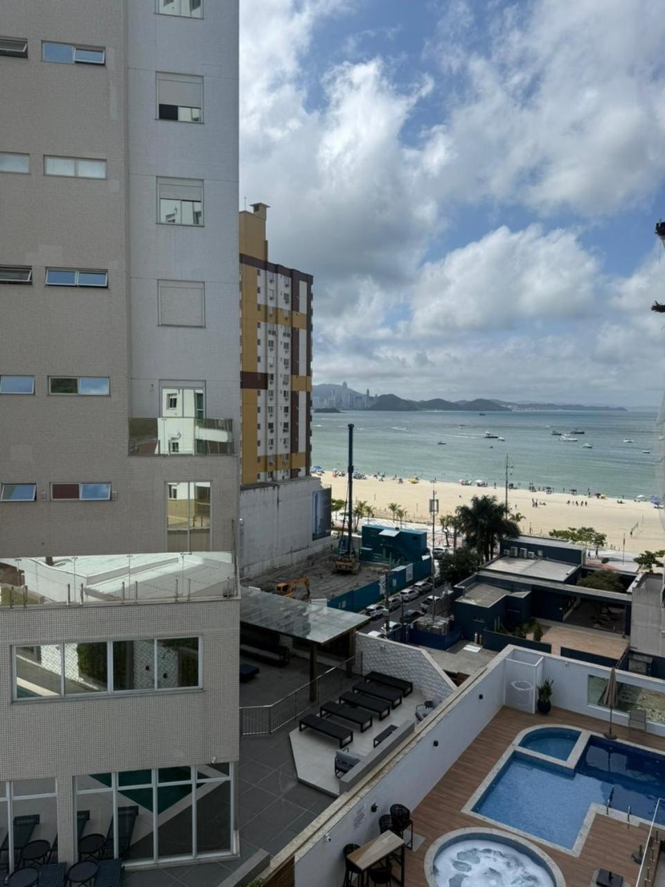 Luxo e moderno em um único lugar com máximo conforto e ótima localização