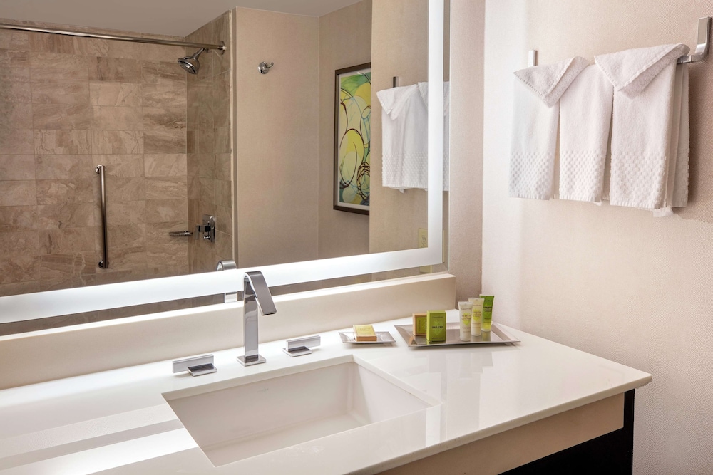 Hilton Alexandria Old Town - photo 45