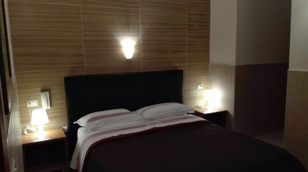 Suisse Hotel in Giugliano In Campania, Italy