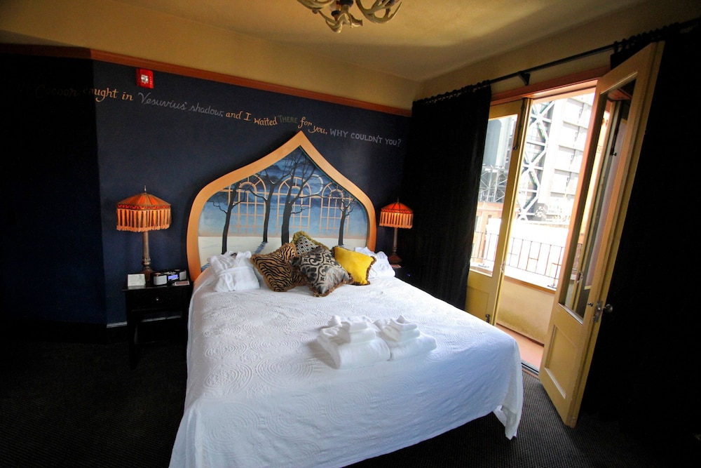McMenamins Crystal Hotel - photo 15