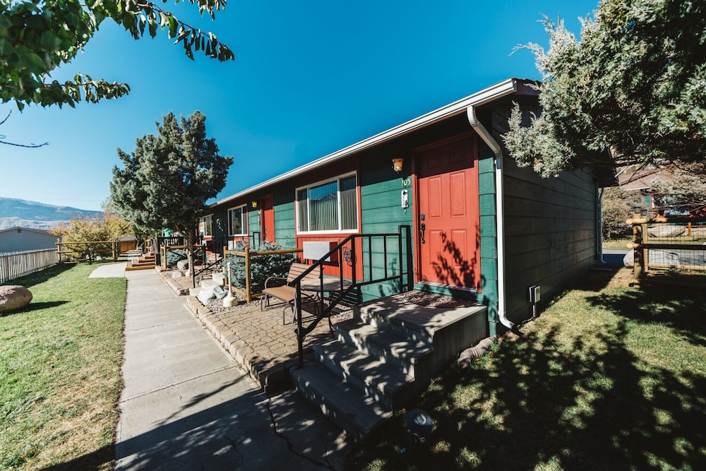 Yellowstone Gateway Inn - photo 119