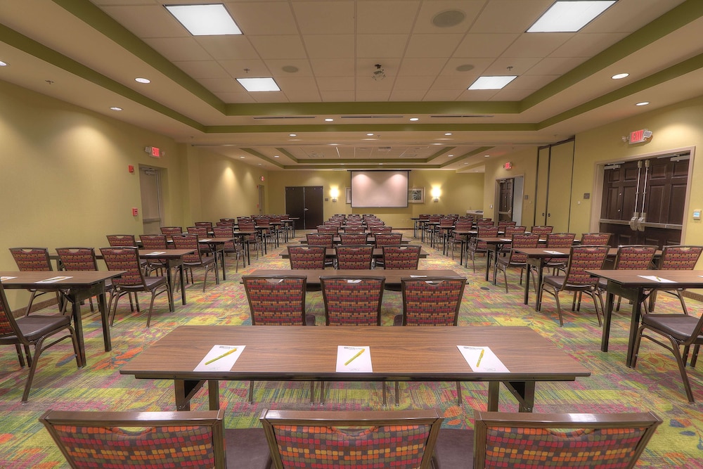 Hilton Garden Inn Pigeon Forge - photo 75