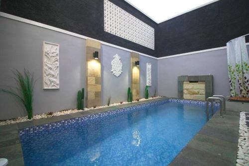 Villa Zast Private Pool and Rooftop — 4-Star Luxury Hotel in Malang, Indonesia