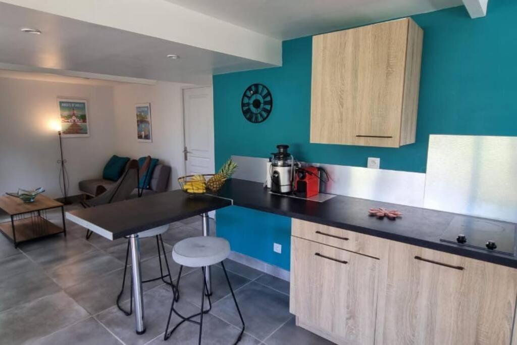 Beau T2 48m2 Tt Confort Calme 2 Adultes 1 Enfant in Les Trois-Ilets, Martinique