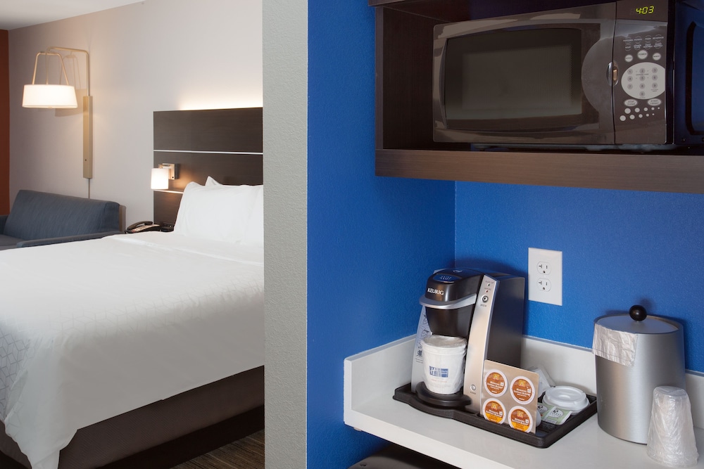 Holiday Inn Express Haskell Wayne Area by IHG - photo 15