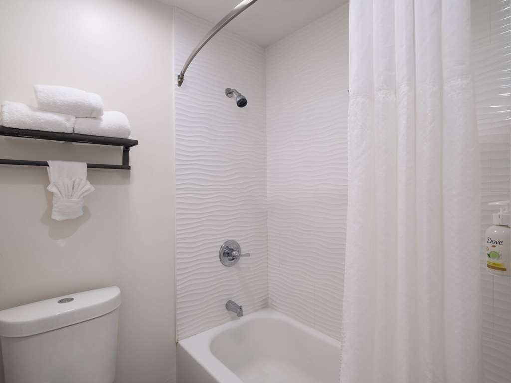 Ramada by Wyndham San Diego Poway Miramar - photo 20