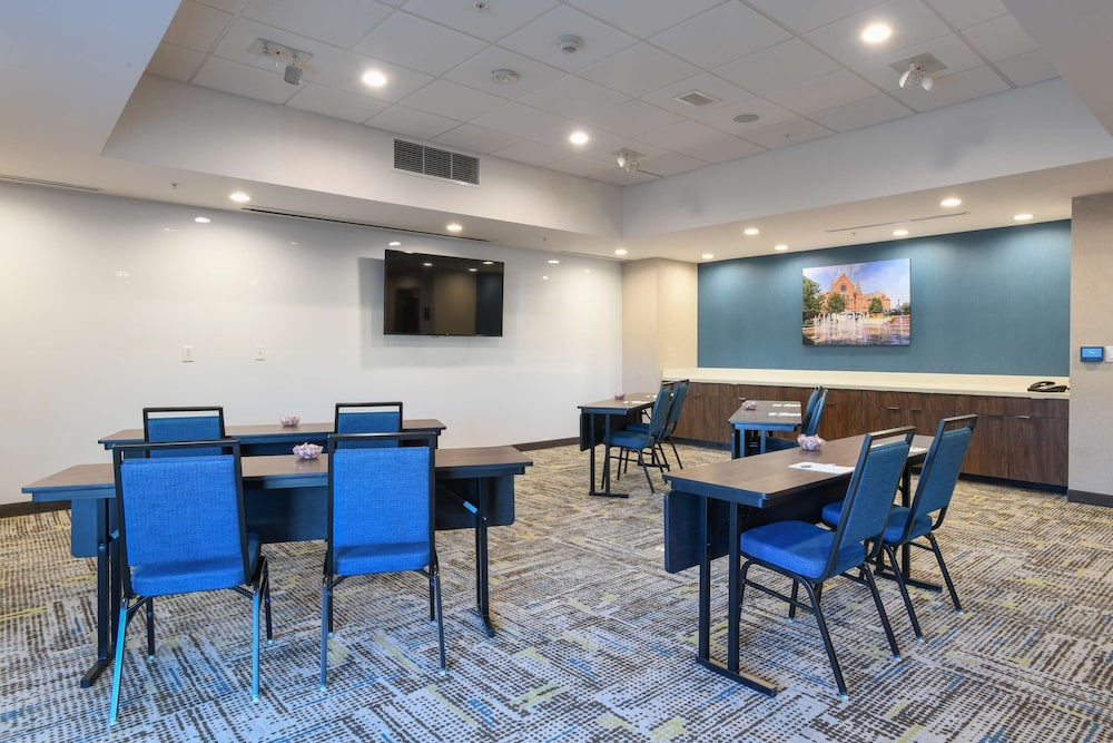 Hampton Inn & Suites Cincinnati Liberty Township - photo 55