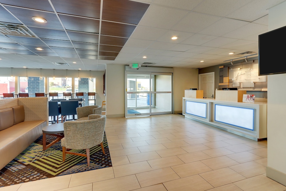 Holiday Inn Express Cincinnati North Monroe by IHG - photo 39