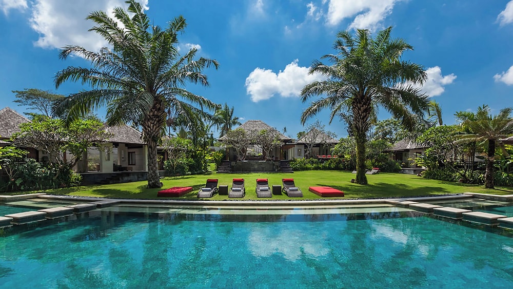 Villa The Beji — 5-Star Luxury Hotel in Canggu, Indonesia